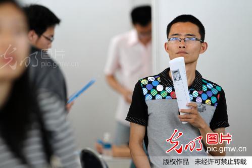 江苏举办全省高校毕业生招聘月活动_董金林