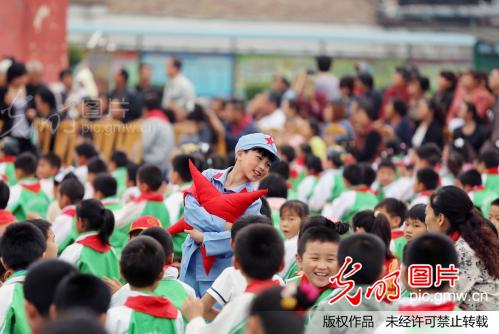 安徽淮北:红领巾相约中国梦 庆祝六一_张红