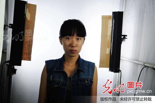 山东青岛:先行采指纹办身份证