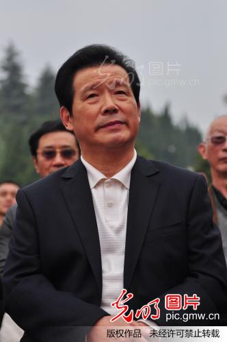 中国书法家协会副主席言恭达_贺友保