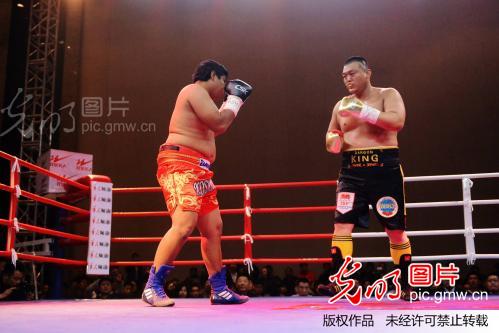 张君龙夺得WBA亚洲重量级金腰带_新闻