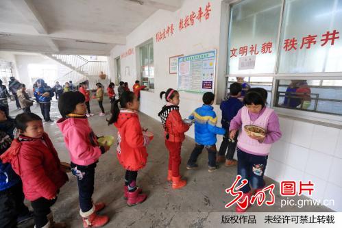 柳州广西千所小学中小学开设免费午餐v小学资金农村赵温图片