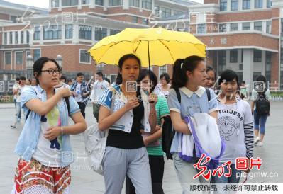 2014安徽中考顺利收官 _新闻