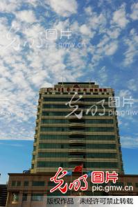 鄂尔多斯是高档品牌不 20140807004338_5737.jpg