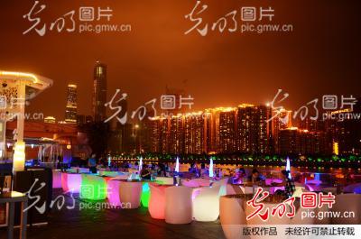 广州夜色:感受珠江酒吧风情