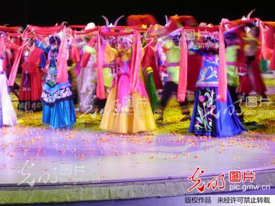 陕西凤县文化名片──《凤飞羌舞古羌新韵》_