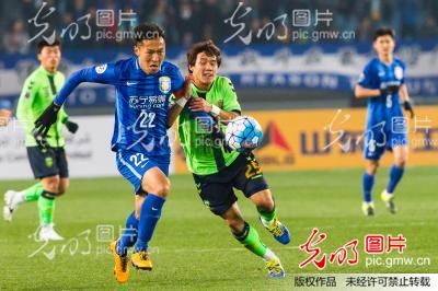 亚冠联赛小组赛E组: 江苏苏宁3:2胜全北现代_