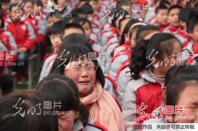 现代音乐儿童剧《田梦儿》走进赣榆实验小学_
