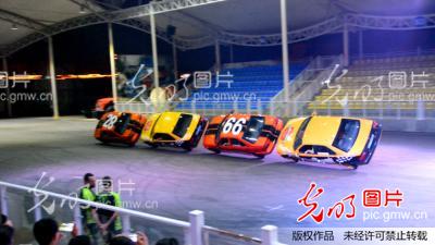 实拍世界顶级特技车手现场惊险刺激极速赛车特