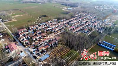 航拍河南许昌新农村 房屋鳞次栉比