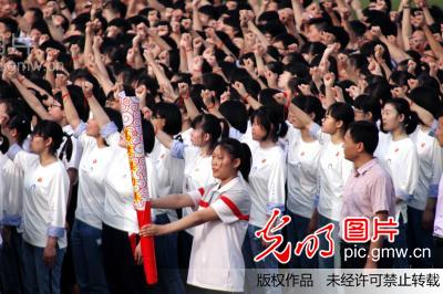 河北鸡泽一中 告别高三 蓄势待考(